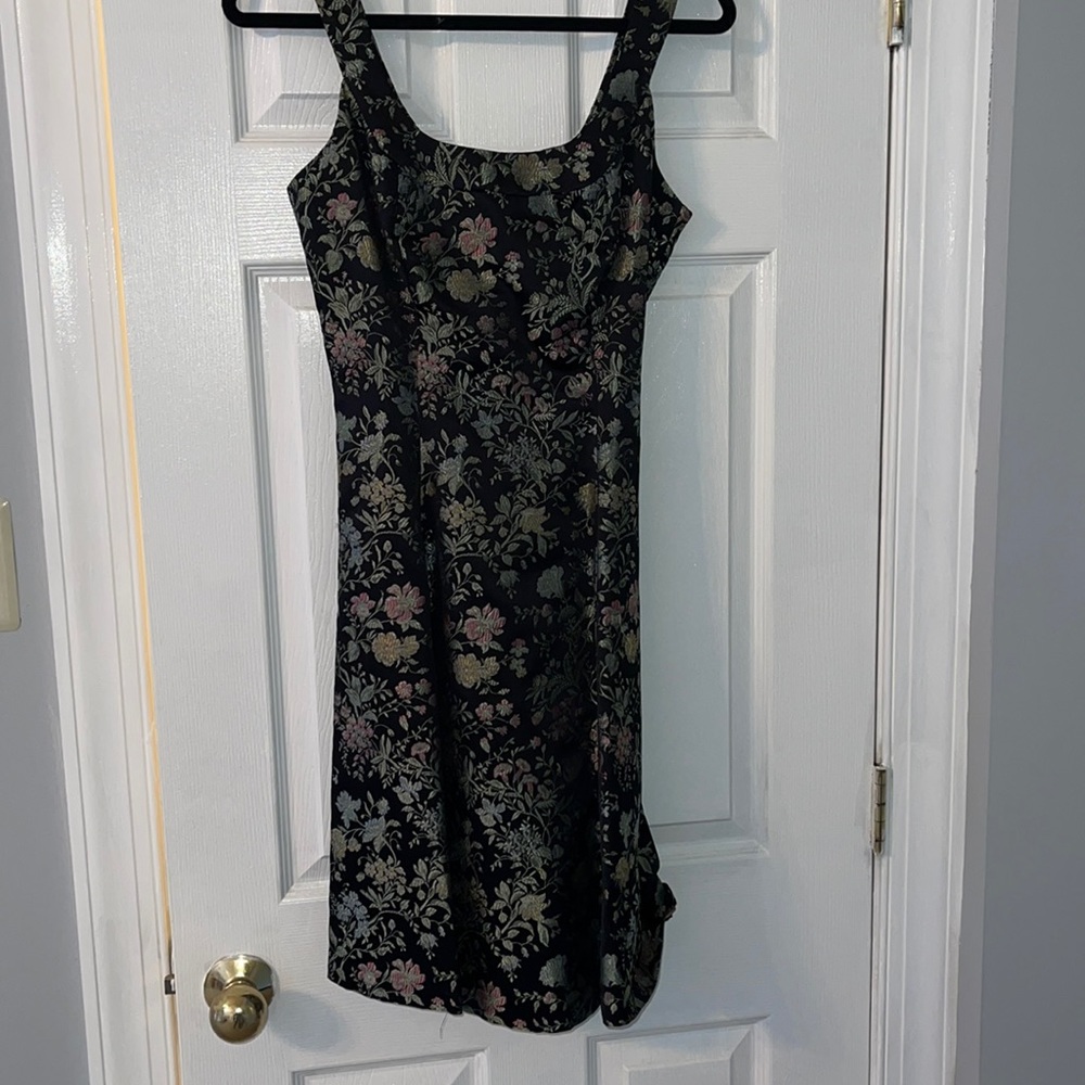 Beautiful, unique dress.